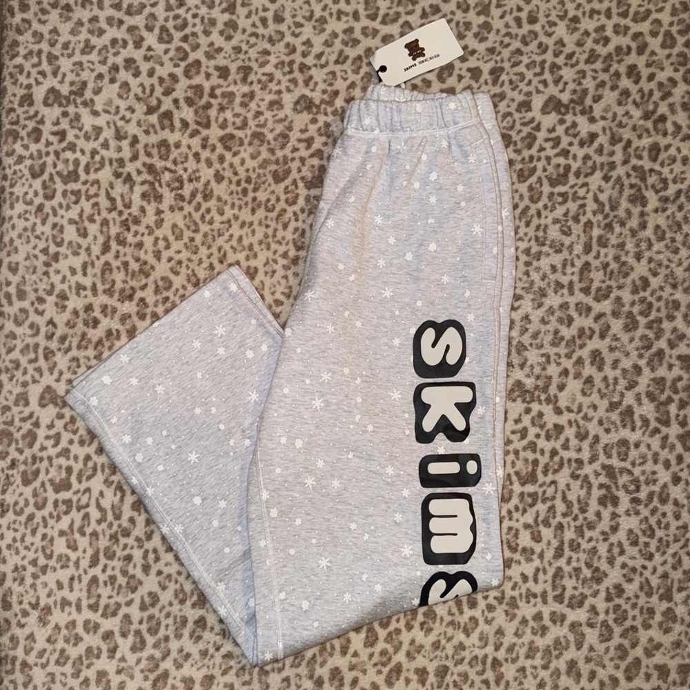SKIMS Cactus Plant Flea Market Cotton Fleece Straight Leg Pant Snow Print